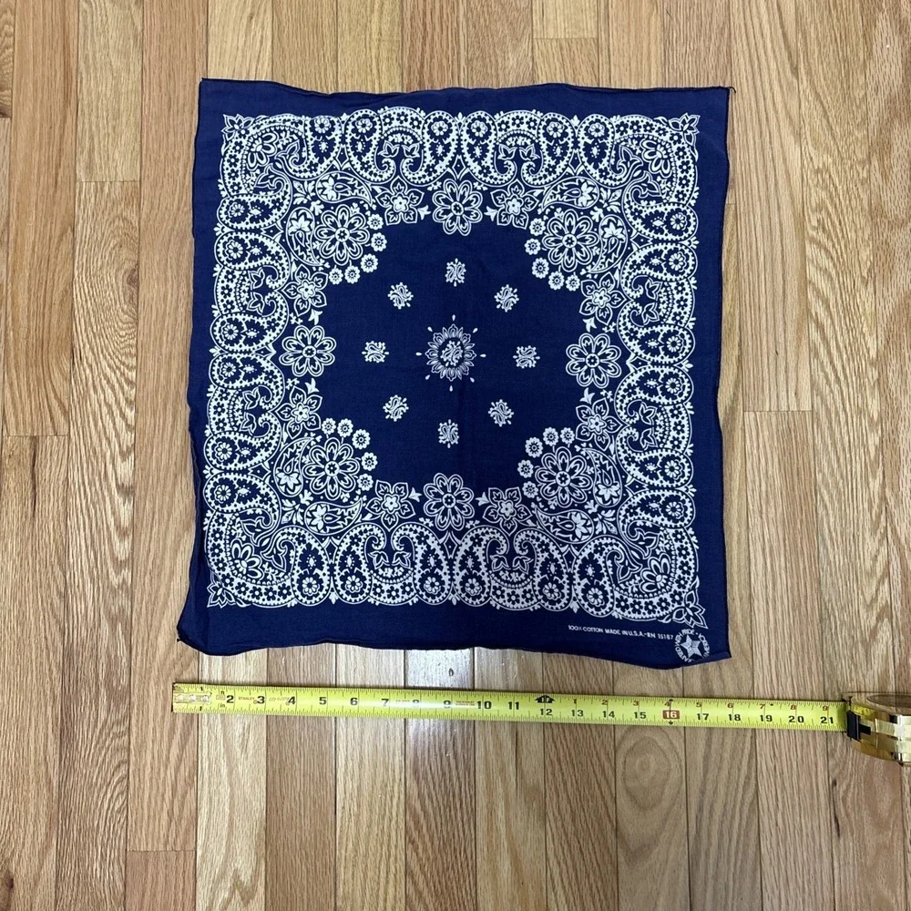 Vintage‎ Made In The USA Navy Bandanna Classic Pasley Design